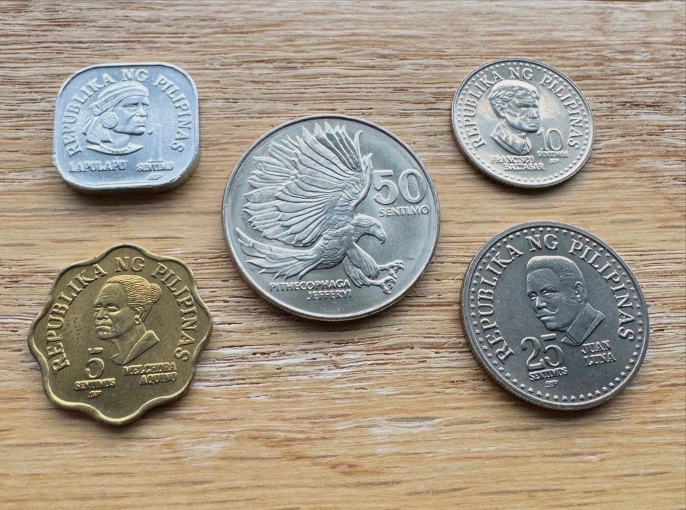 Philippines 1982-84 Coin Set all brilliant uncirculated