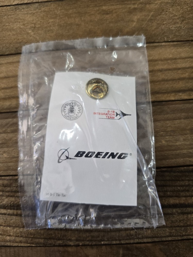 BOEING B-1B LANCER INTEGRATION TEAM LAPEL PIN- USAF AIR FORCE