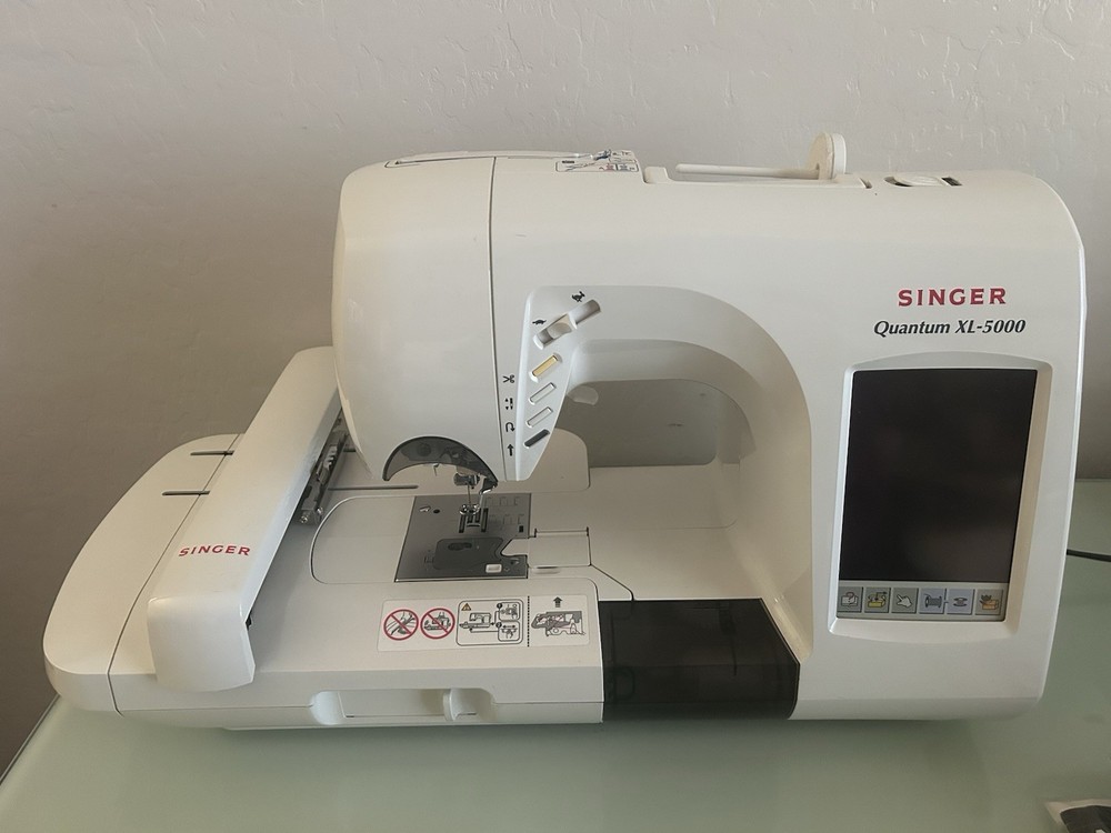 Singer Quantum XL-5000 Computerized Sewing Machine & Embroidery Plus Hoops