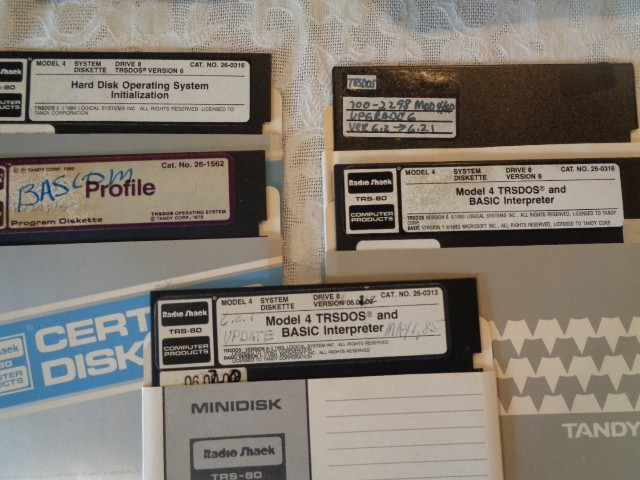 TRS - 80 TRSDOS Version 6 w/Disk - Tandy Radio Shack
