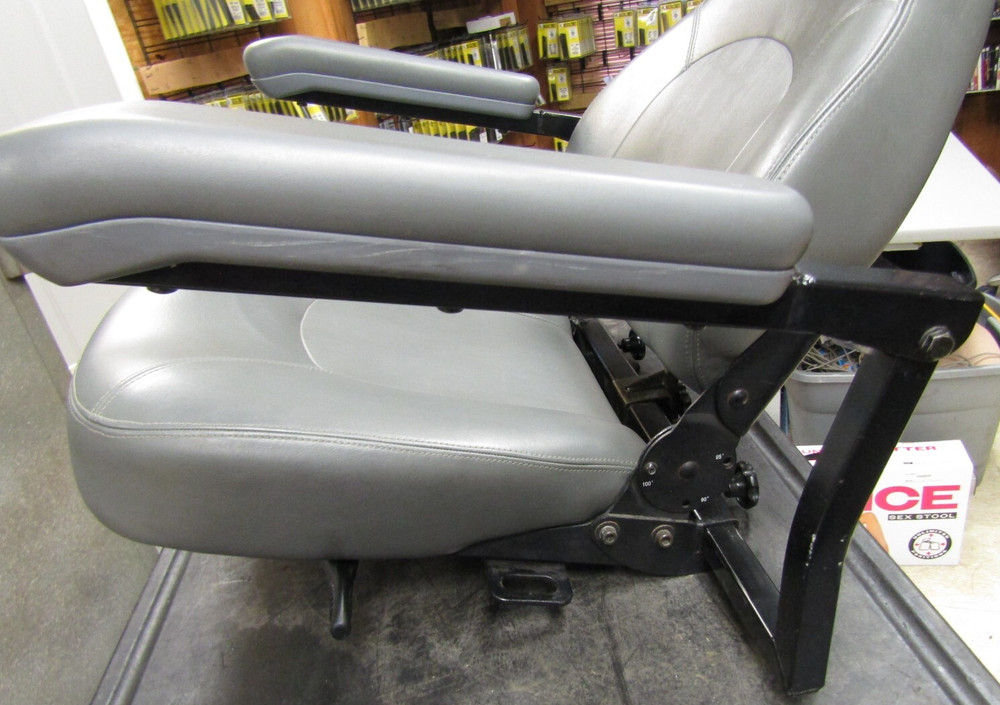 Rascal 600 Mobility Scooter Seat with Arm Rests