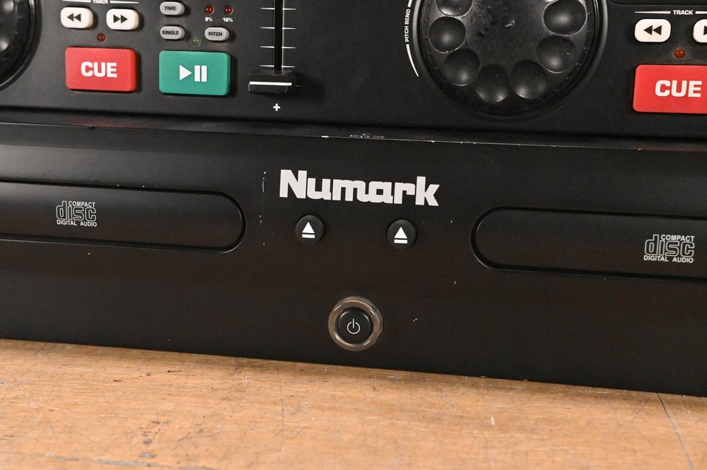 Numark CDN25 Professional Dual CD Player with Controller CG01T98