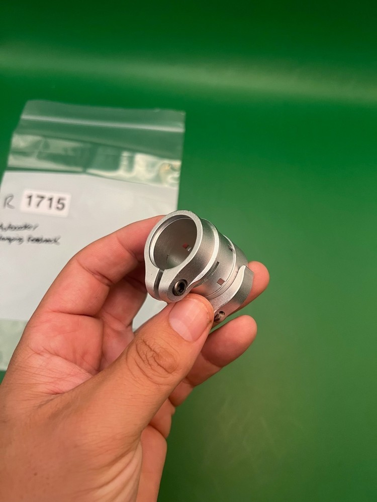 Autococker Clamping Feedneck