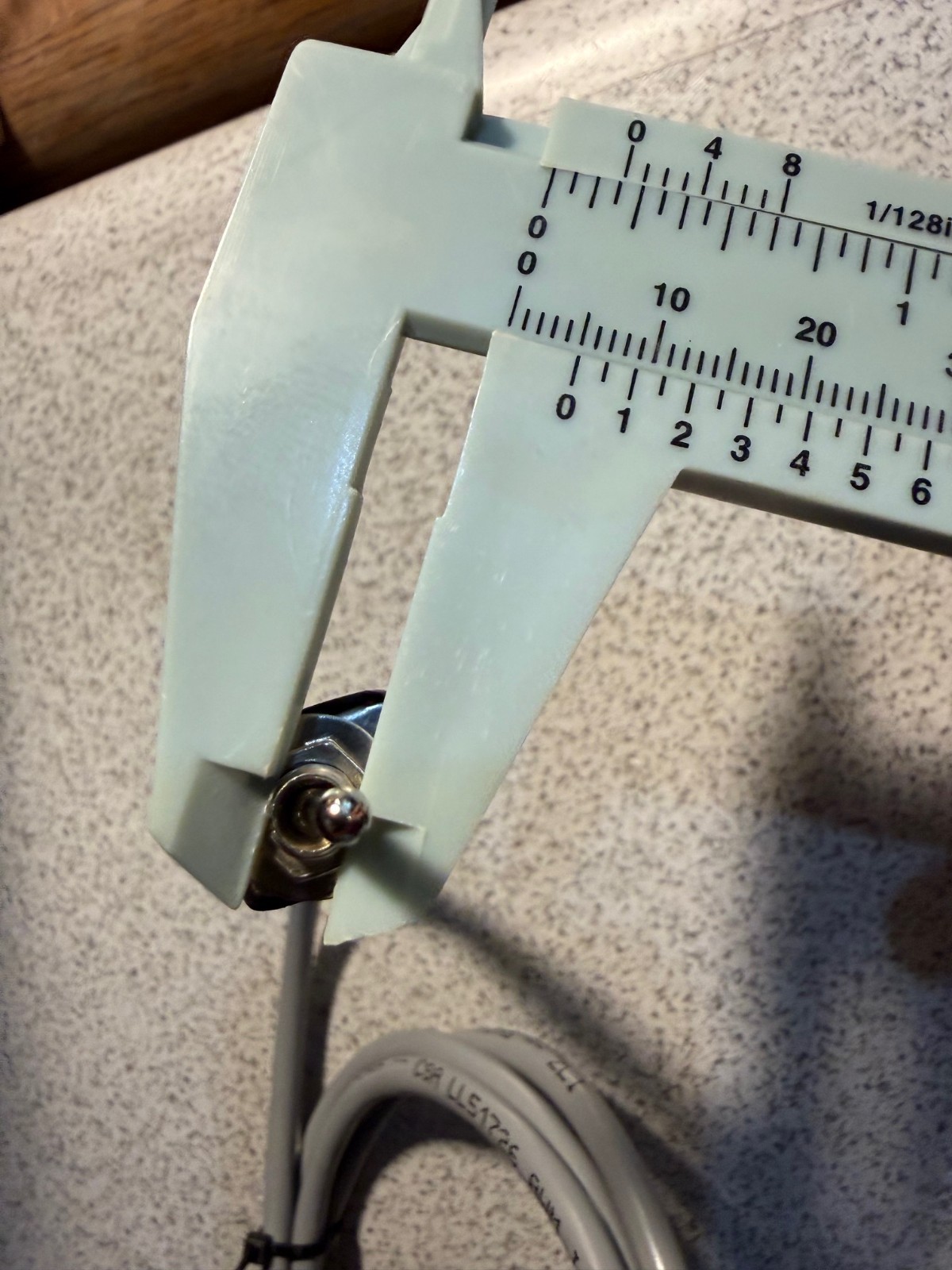 88-94 Chevy-GMC Truck Radio BLUETOOTH CDM Module Amp BASS/TREBLE Receiver Tuner