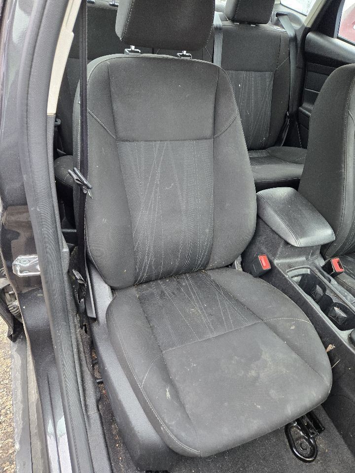 2015-2018 Ford Focus Front 4.2" Display Screen