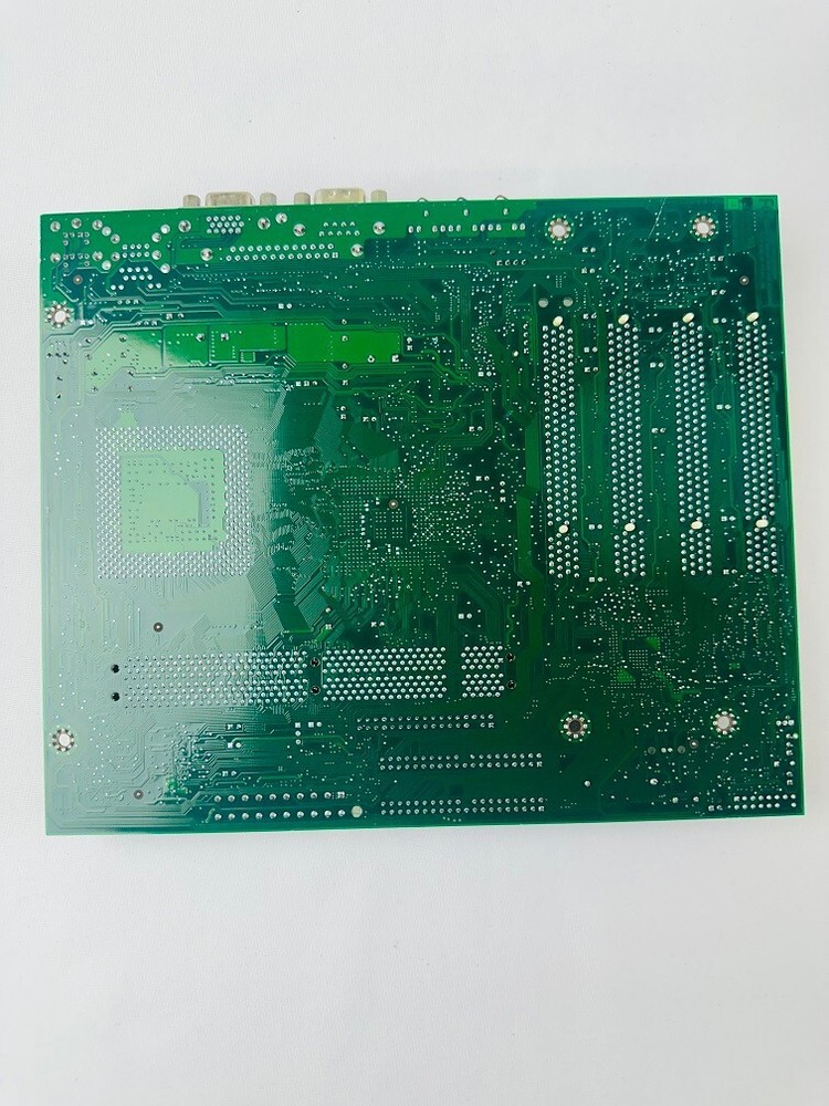 Intel D815EGEW Desktop Board
