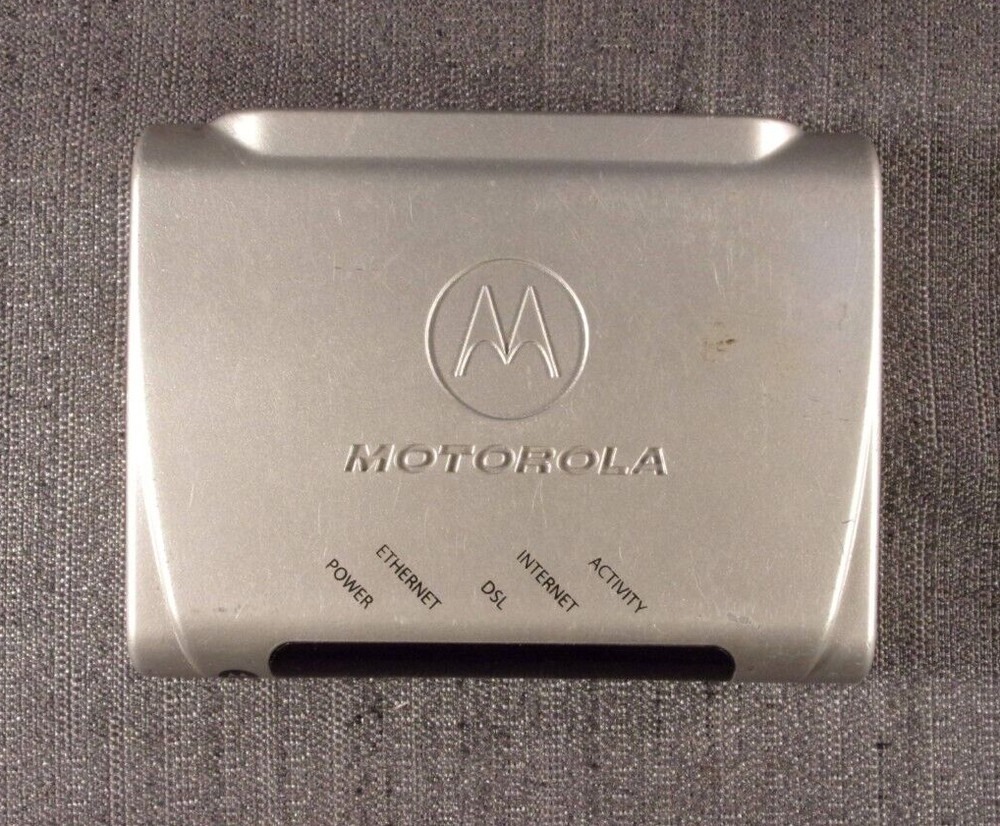 MOTOROLA SILVER E141744 INTERNET MODEM/ROUTER