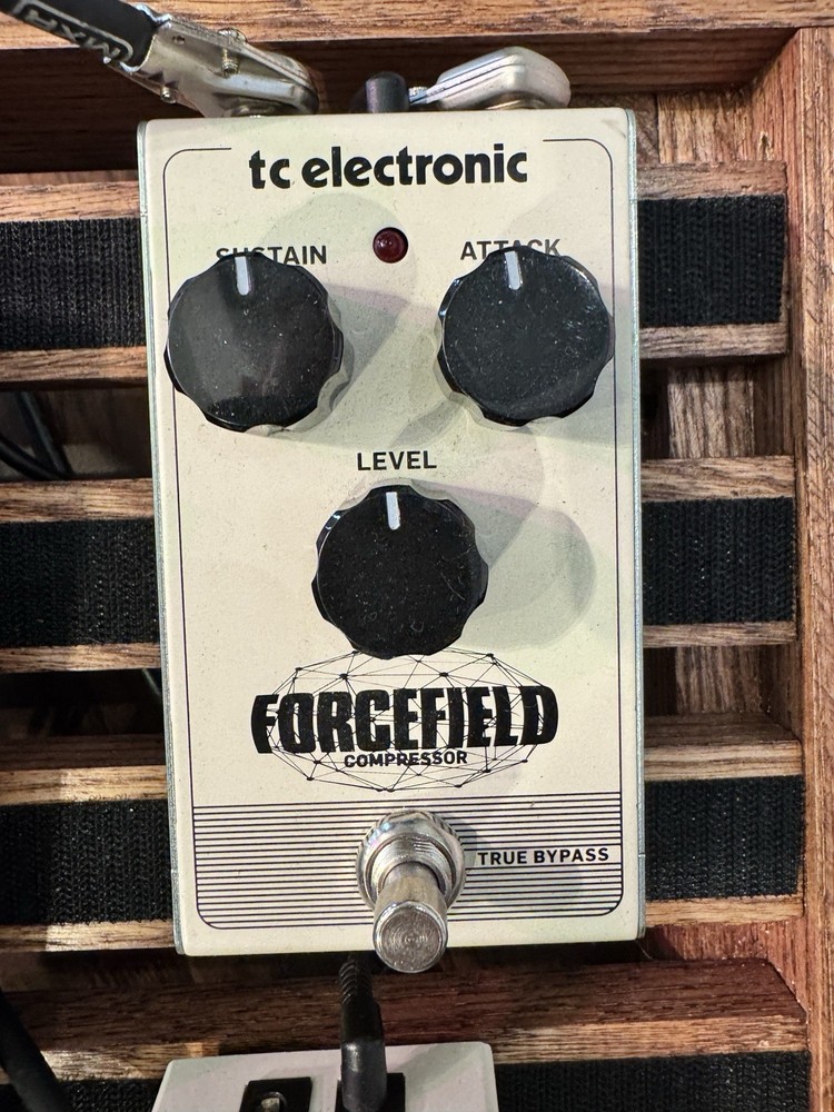 TC Electronic Forcefield Compressor Sustainer True Bypass Guitar Effect Pedal