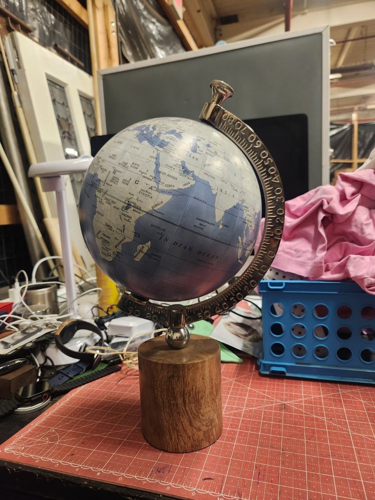 Desktop globe wooden base Eight inch