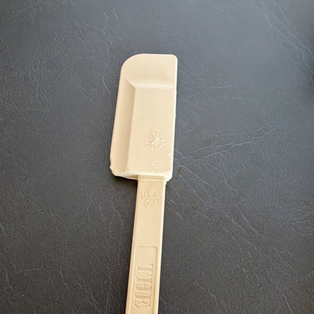 The Pampered Chef Plastic Scoop Set Square Shape 4 Pieces