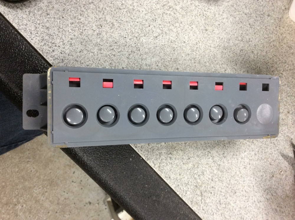 GE Dishwasher 7 Push Switch Button Control board part# 165d5576p024