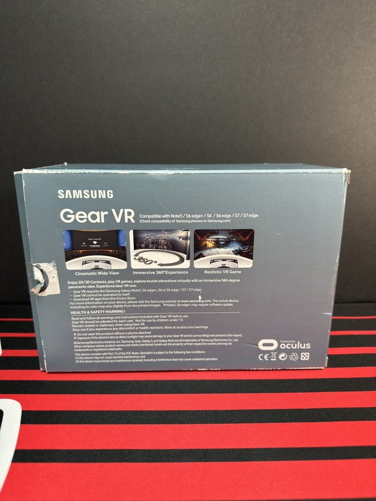Samsung Gear VR Powered by Oculus - New, Open Box