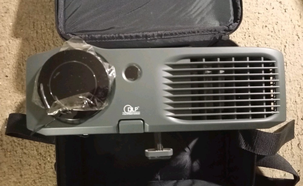 Optoma Projector EP-739 with Case & Cords