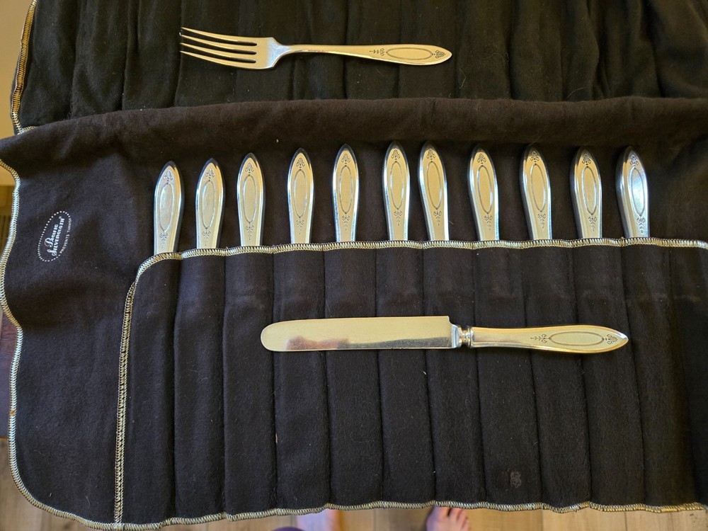 Adam pattern ONEIDA COMMUNITY PLATE FLATWARE (SILVERPLATE) 1917