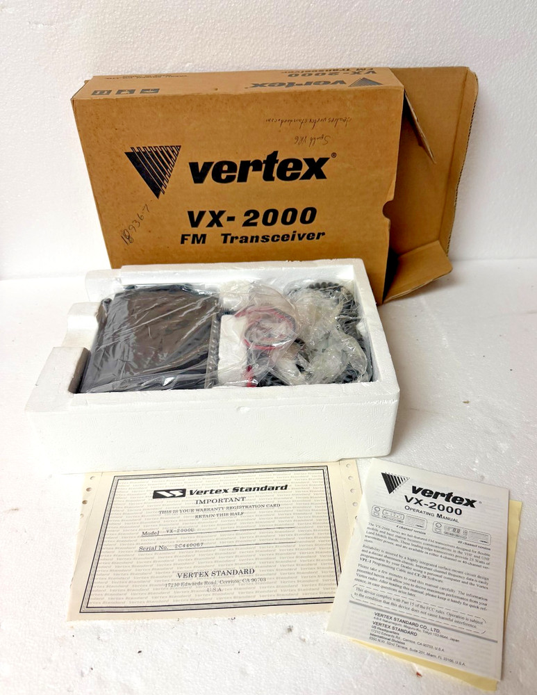 KENWOOD VX-2000 UHG FM TRANSCEIVER