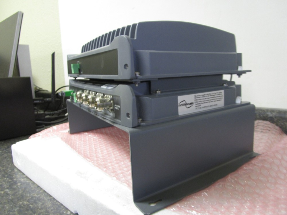 Corning MobileAccess 1000M-IDEN-SMR-G-PCS Unit - OPEN Box Missing Serial Cable