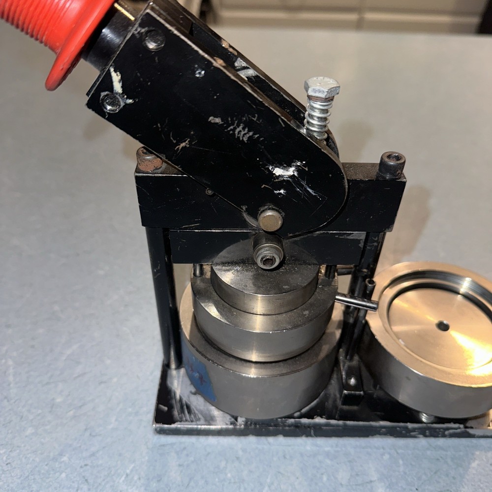 Tecre Model 200 Round Button Making Machine READ DESCRIPTION!!!!