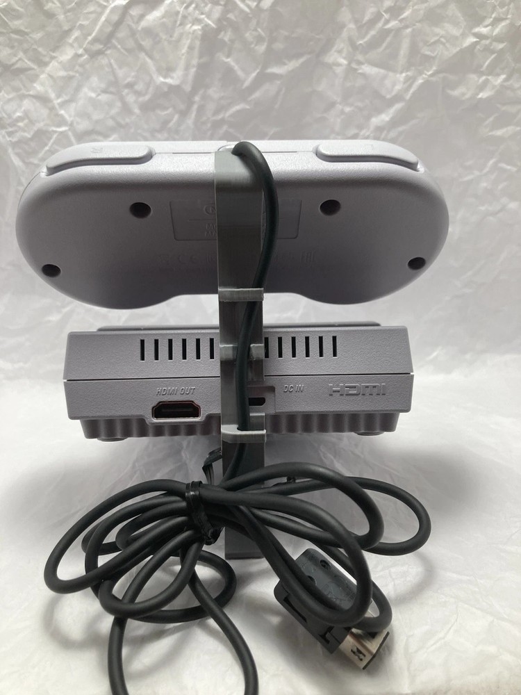 3D Printed: Display Stand for Nintendo Console ( SNES or NES ) + ( Mini )