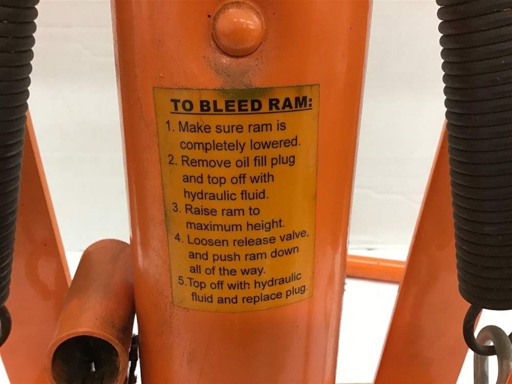 Conduit bender with a 12 Ton Hydraulic Jack