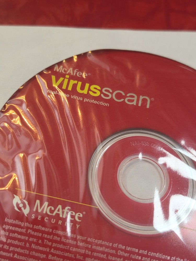 McAfee Virus Scan 2004 Version 8.0 Disc Only No Scratches