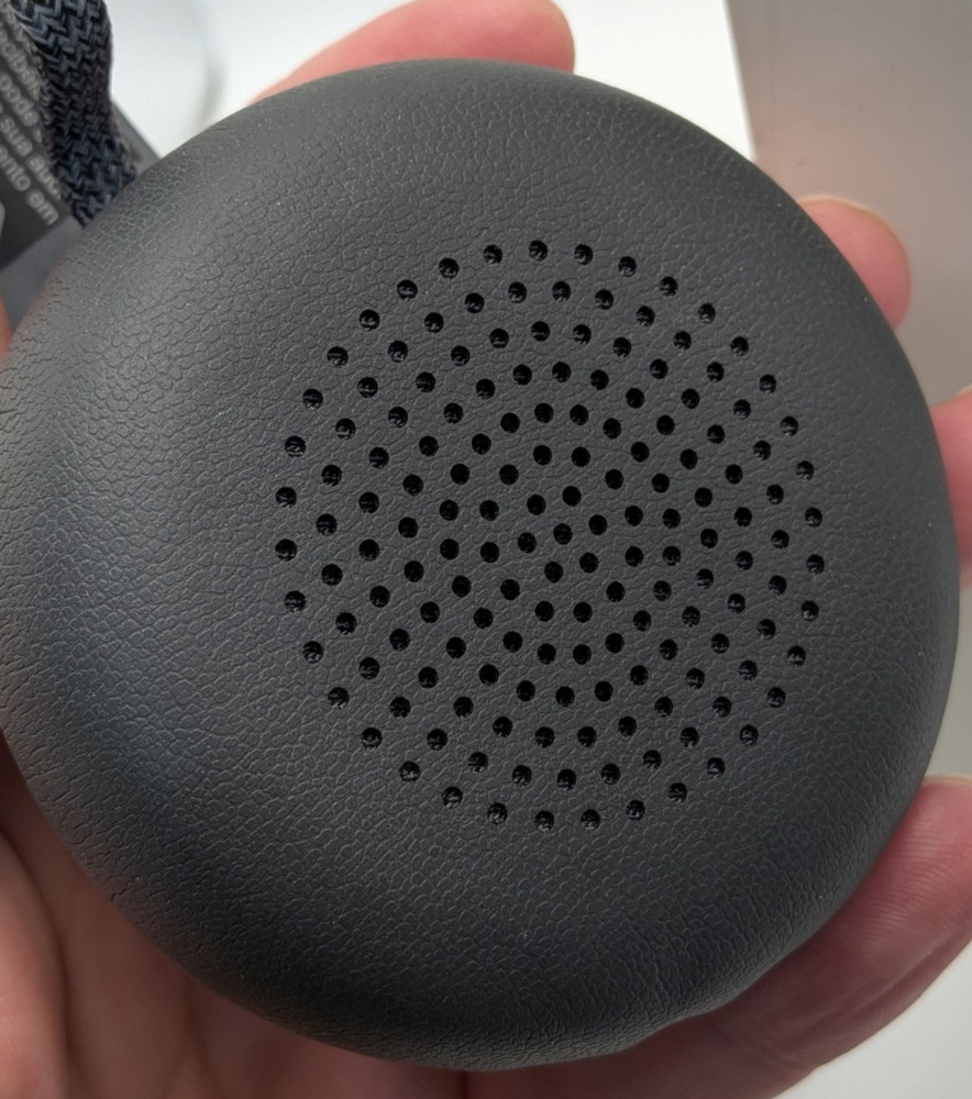 Logitech Zone 900 A00082 Wireless Bluetooth Headset ONLY. NO DONGLE Works