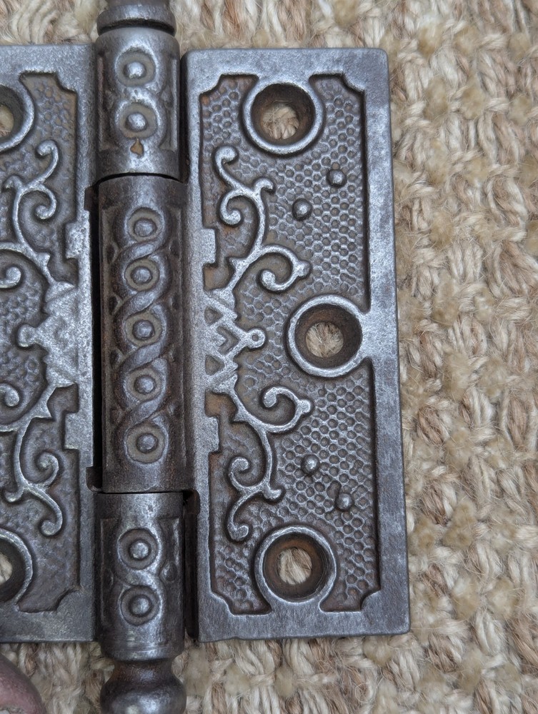3" x 3 1/2" Antique Decorative Cast Iron Steeple Tip Hinge