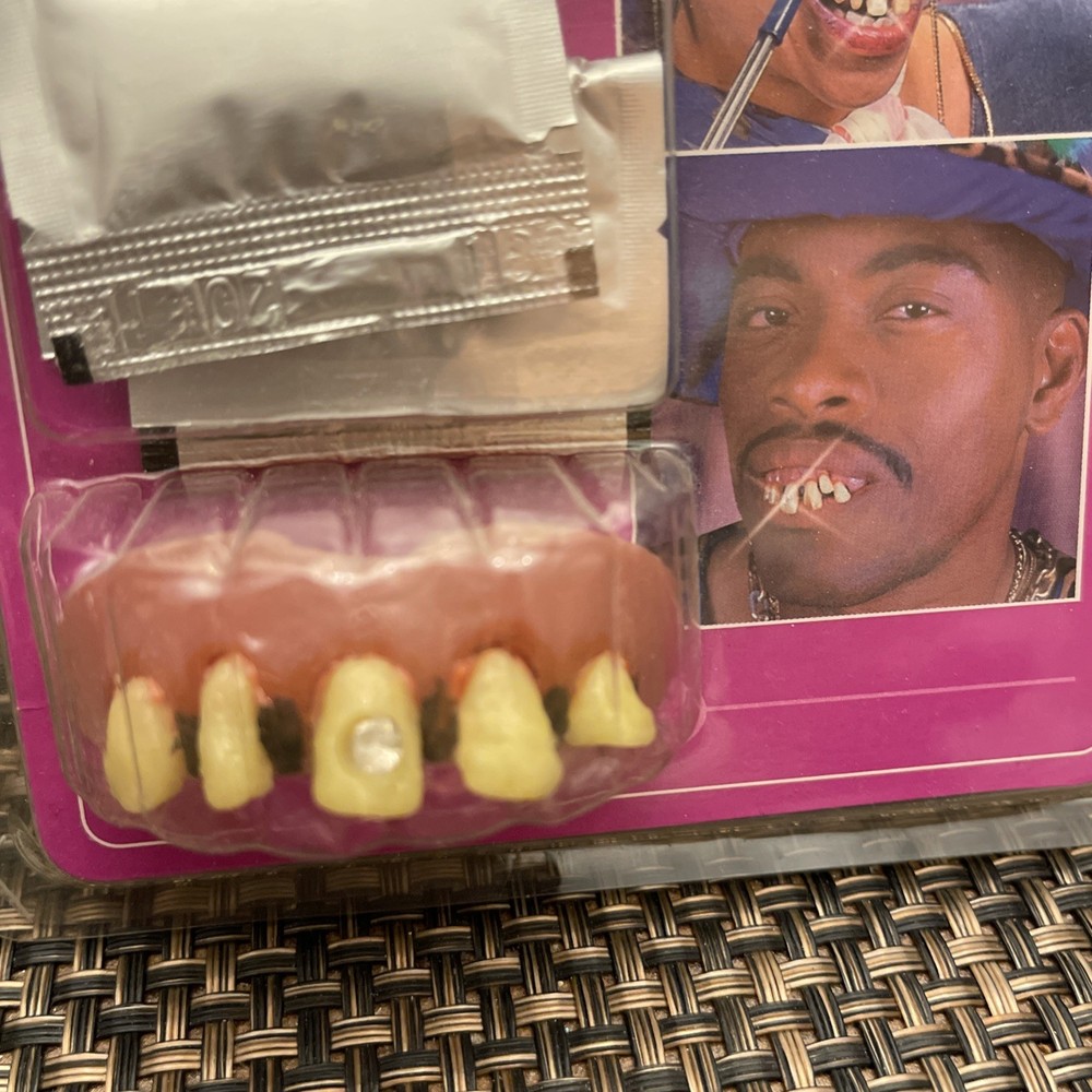 Diamond Tooth Dentures, Like “Bubba Teeth”. New In Package.