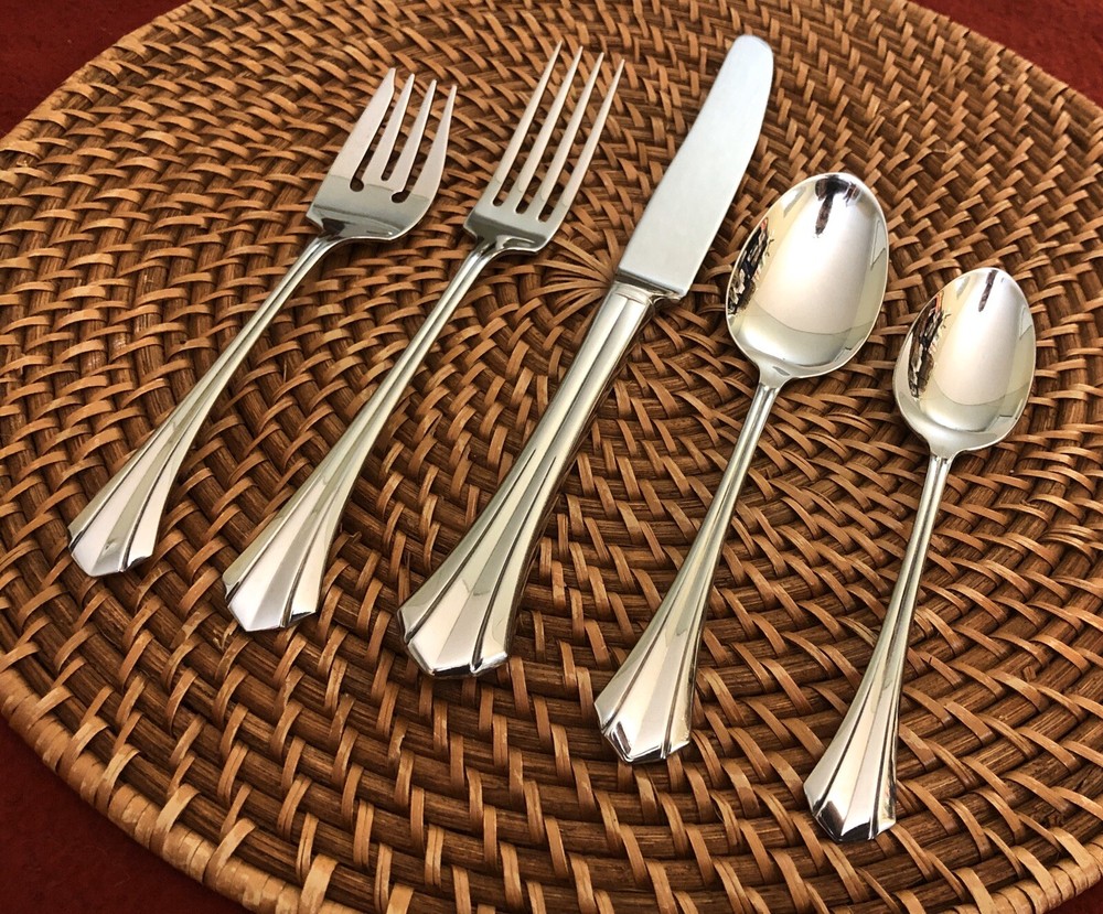 * ONEIDA - RUSHMORE - Deluxe - YOU CHOOSE - Stainless Flatware Silverware *