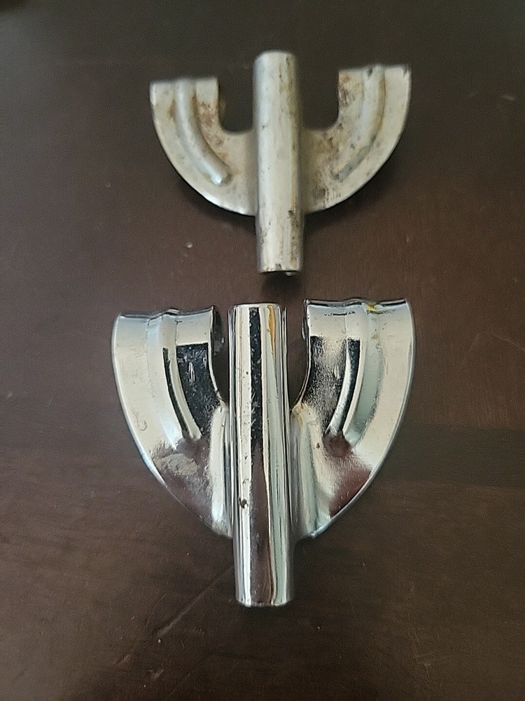 Undranded Key Claws 2 Pcs Some Rust