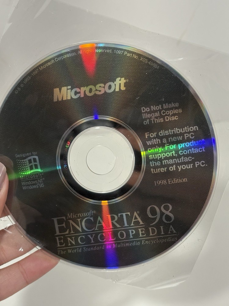 MICROSOFT ENCARTA 98 ENCYCLOPEDIA COMPUTER SOFTWARE CD Disc
