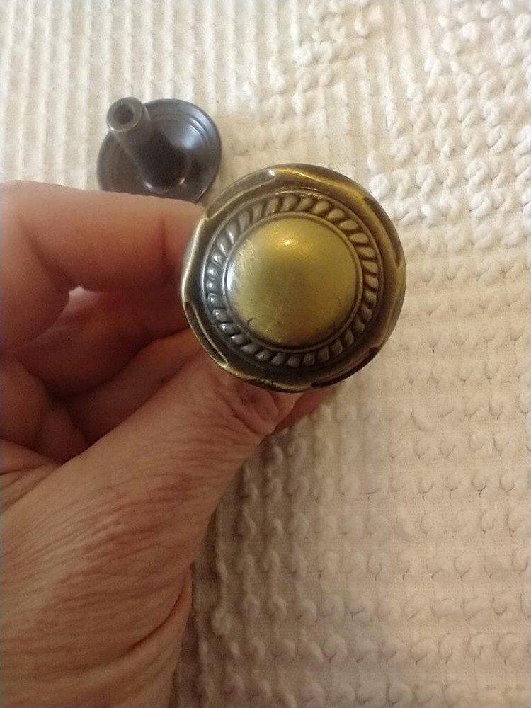 2 VINTAGE BRASS DRAWER PULLS~KNOBS~OXIDIZED~1.25"DIAMETER~ORNATE~70'S~3/4"DEEP