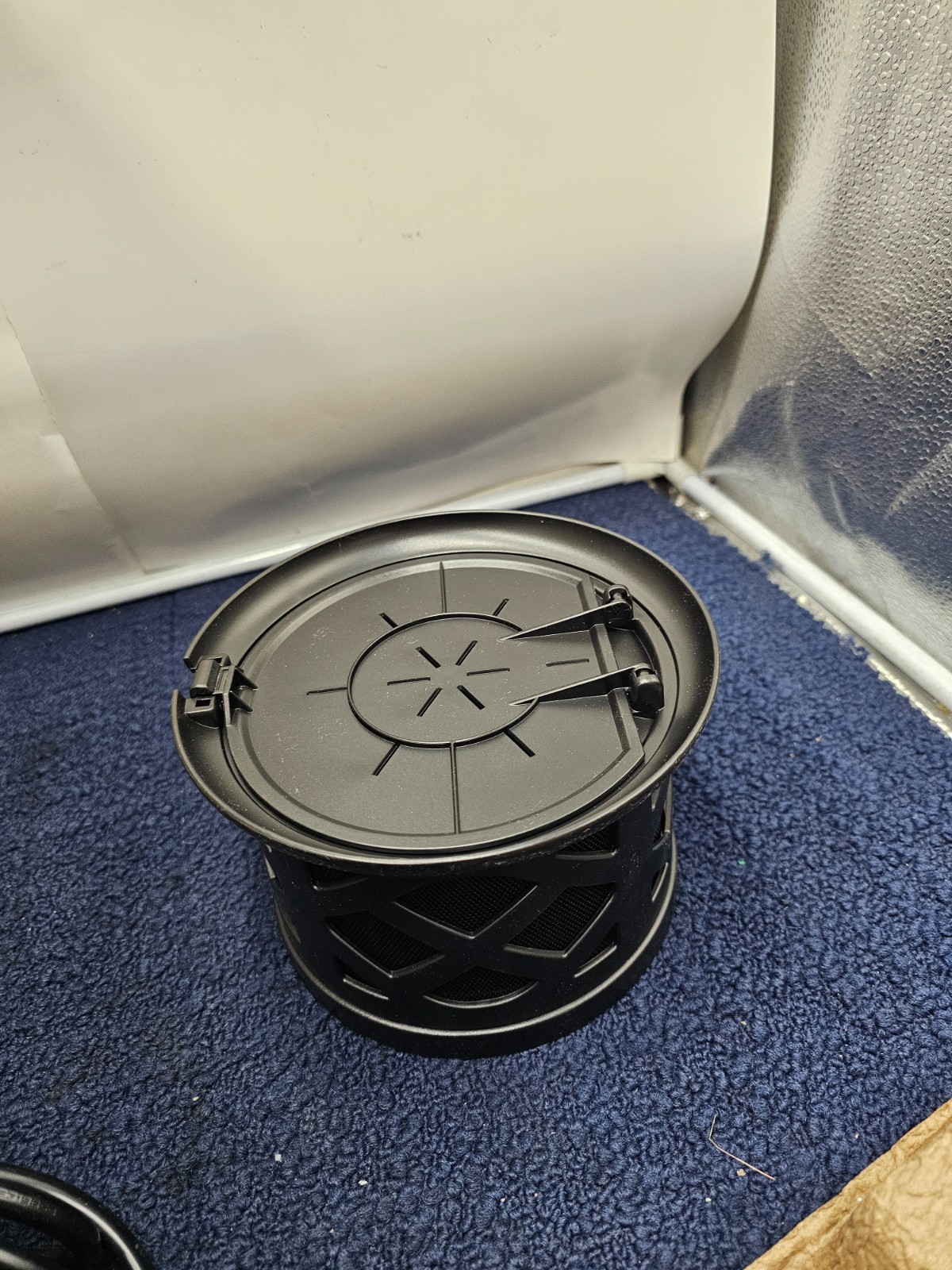 DYNATRAP DT1130SR: 1/2 Acre LED Mosquito And Flying Insect Trap 120V 60Hz 5.5W