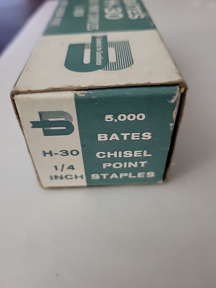 Bates H-30 Chisel Point Staples 1/4" Open Box