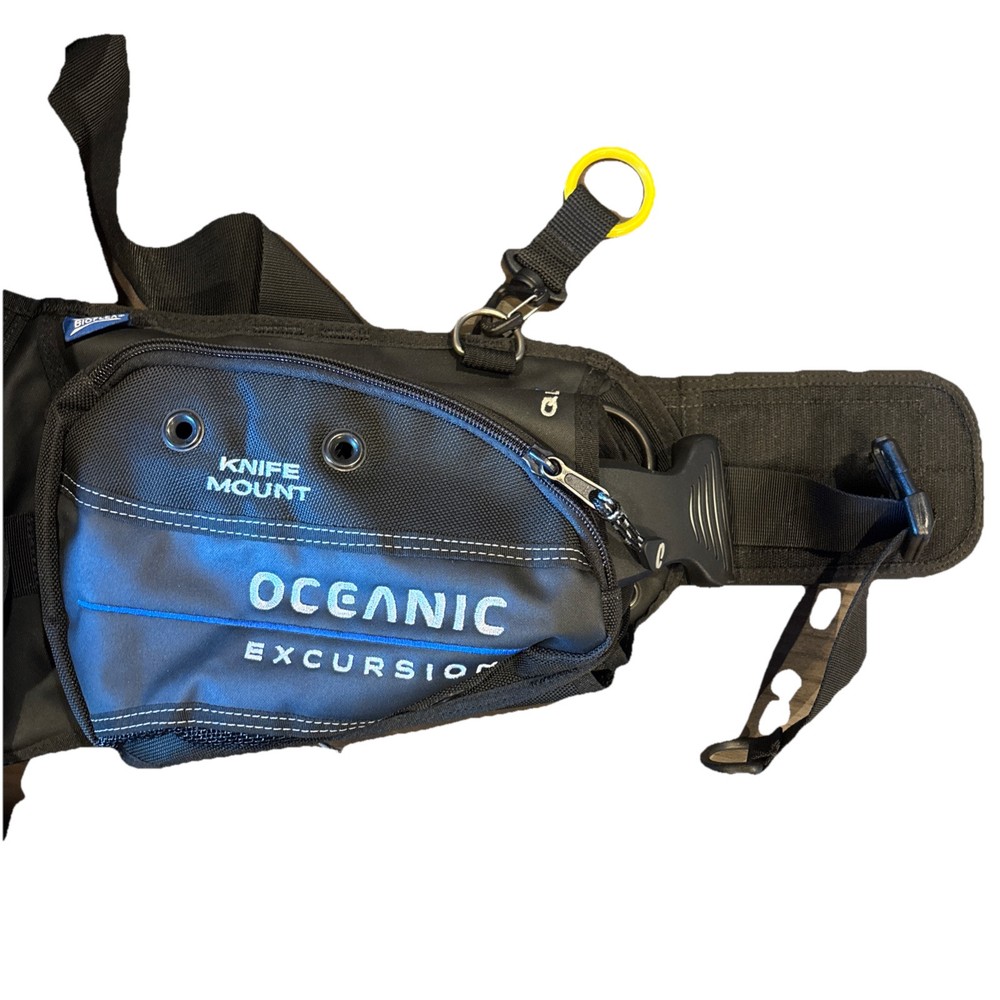 Oceanic Excursion Mens BCD w/ QRL4 - Black/blue- Medium.