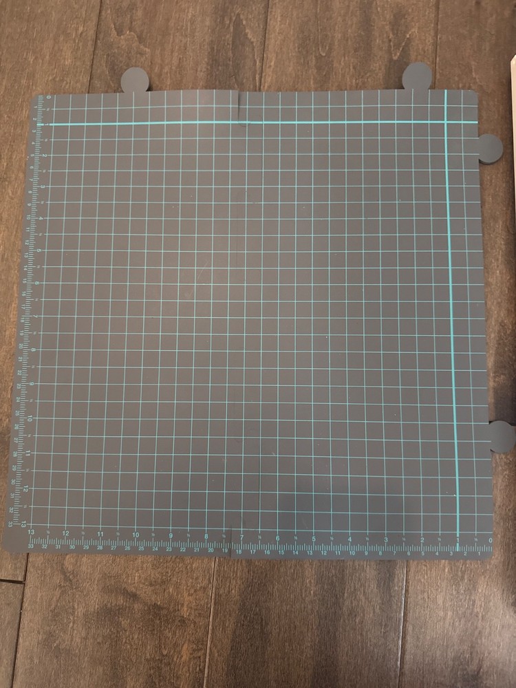 We R Memory Keepers 12x12 Laser Square Alignment Tool & Mat