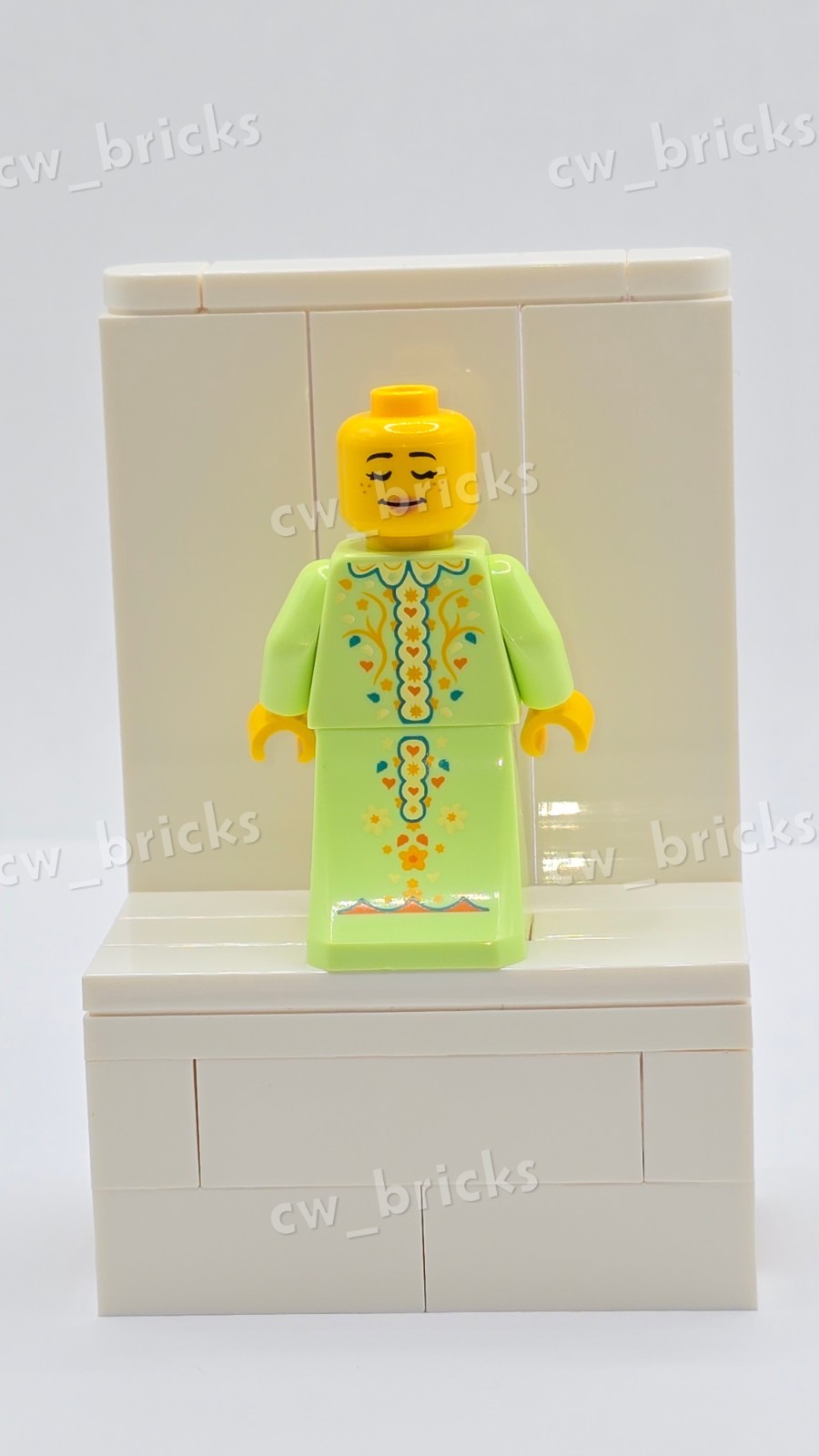 Lego Minifigures BAM Q1 Easter 2026 Build a Minifigure Lot of minifigures