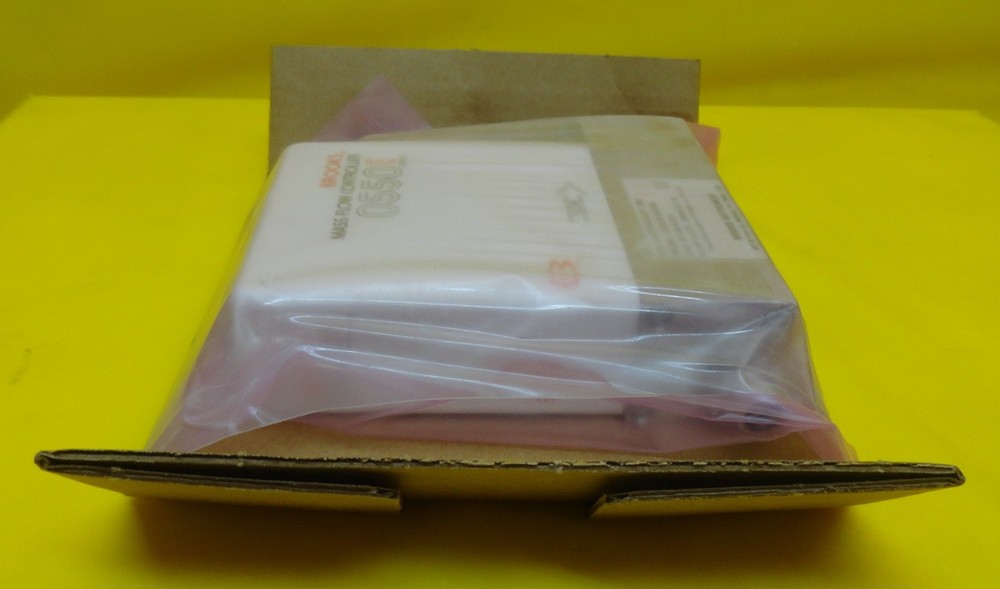 Brooks Instruments 0550EB14H5DA Mass Flow Controller MFC 0550E 10 SLM H2 New