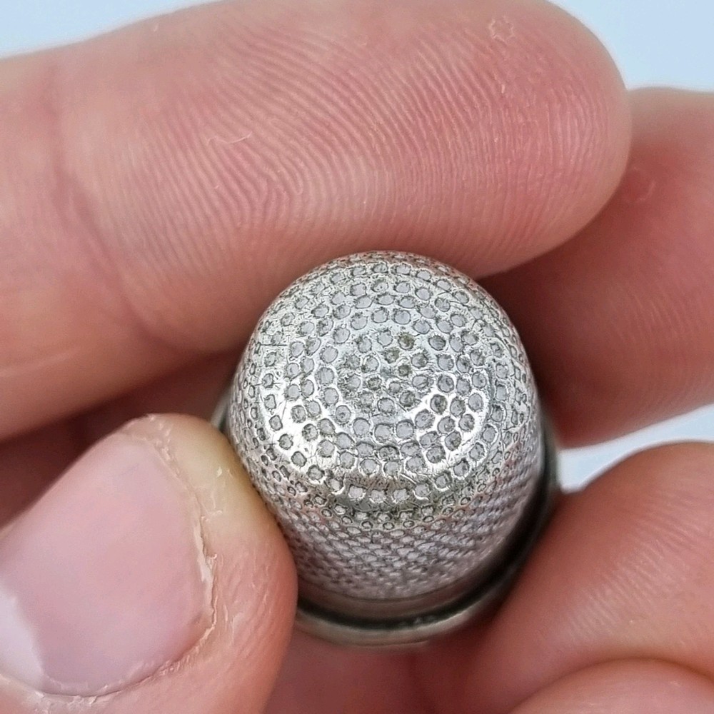 Antique Solid Silver Thimble Chester 1902
