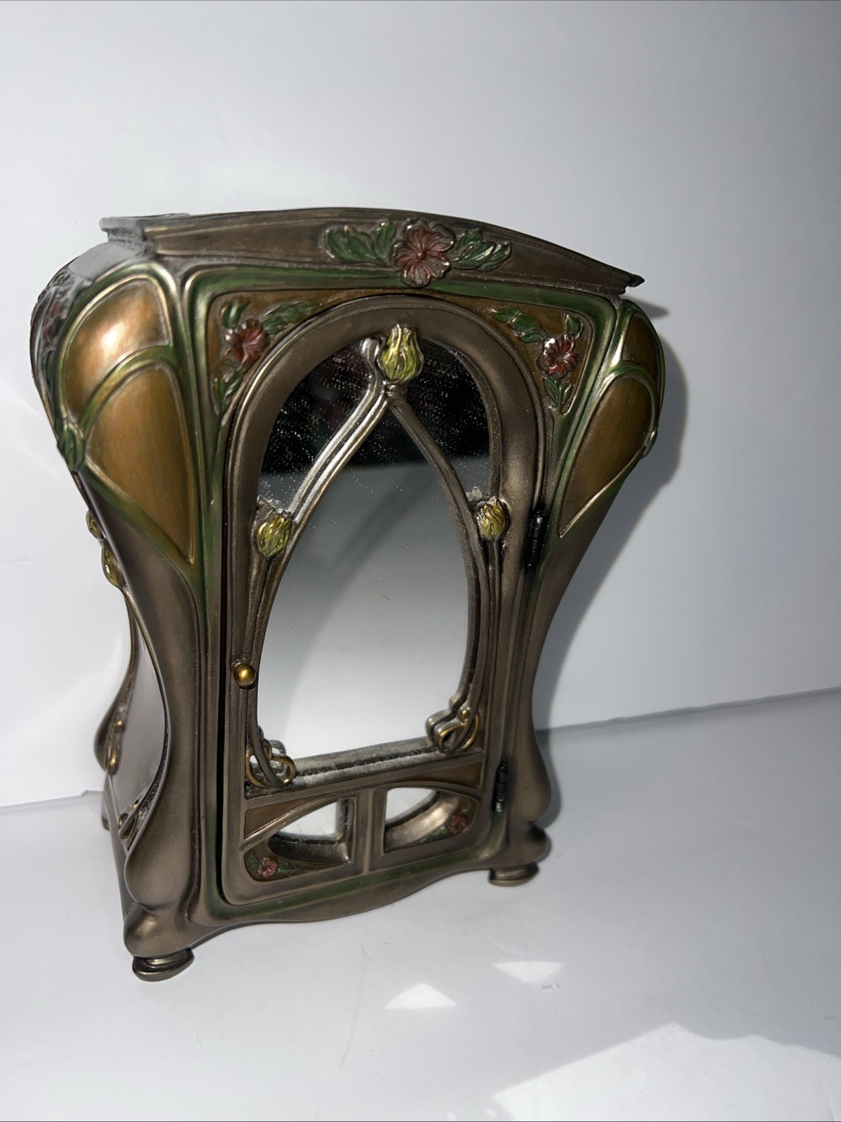 Chronicles of Narnia miniature magical wardrobe 7” Cabinet Jewelry Box