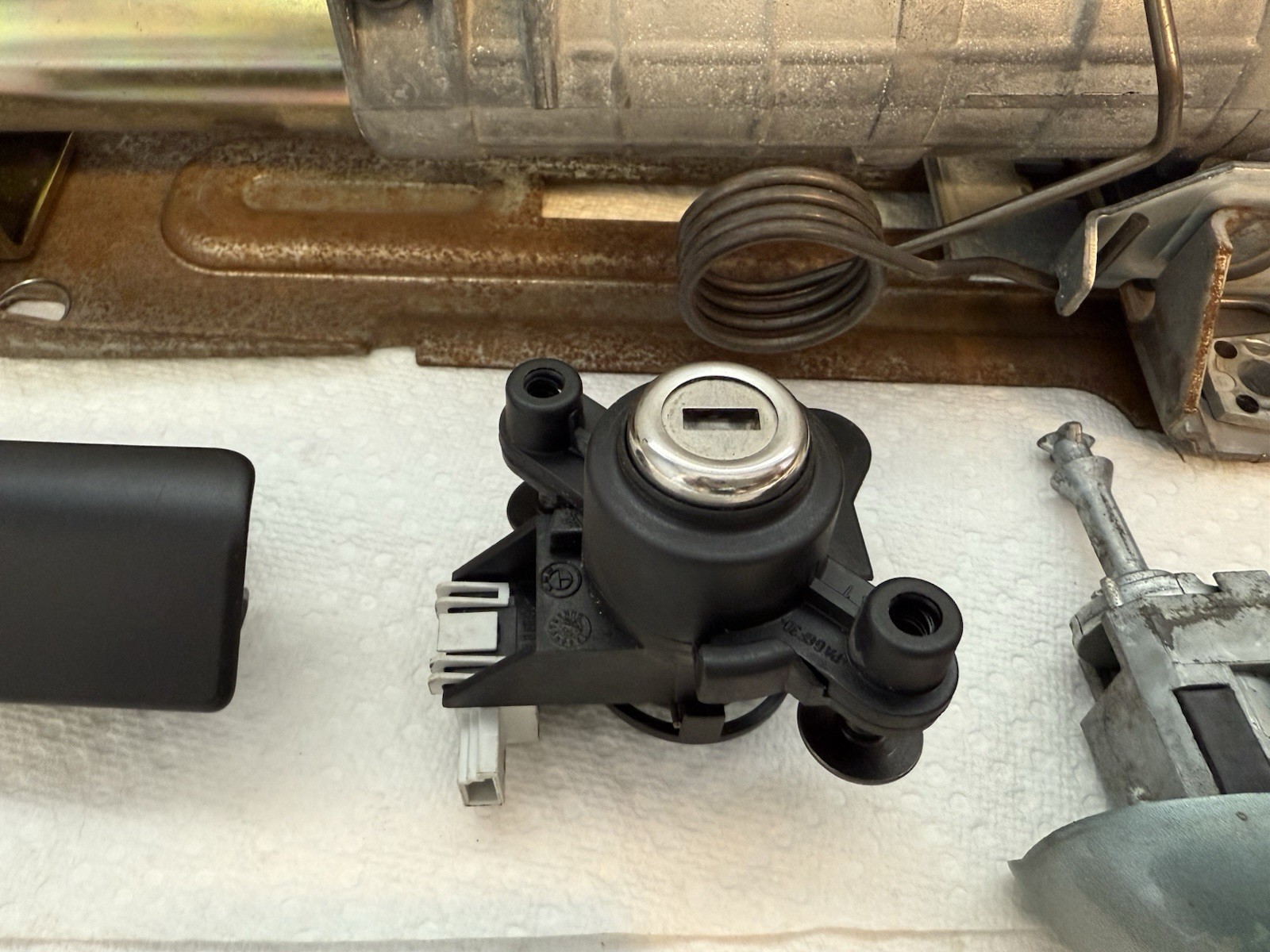 01-05 BMW 330XI E46 - ECU DME / EWS3 Theft Locking Module / LOCK Cylinder W/ KEY