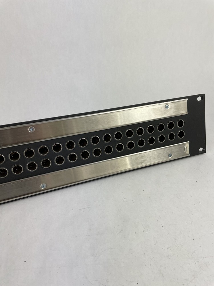 Bittree B52T-2WNHD 2x26 2RU Panel Black Normalling NonTerminating Audio Patchbay