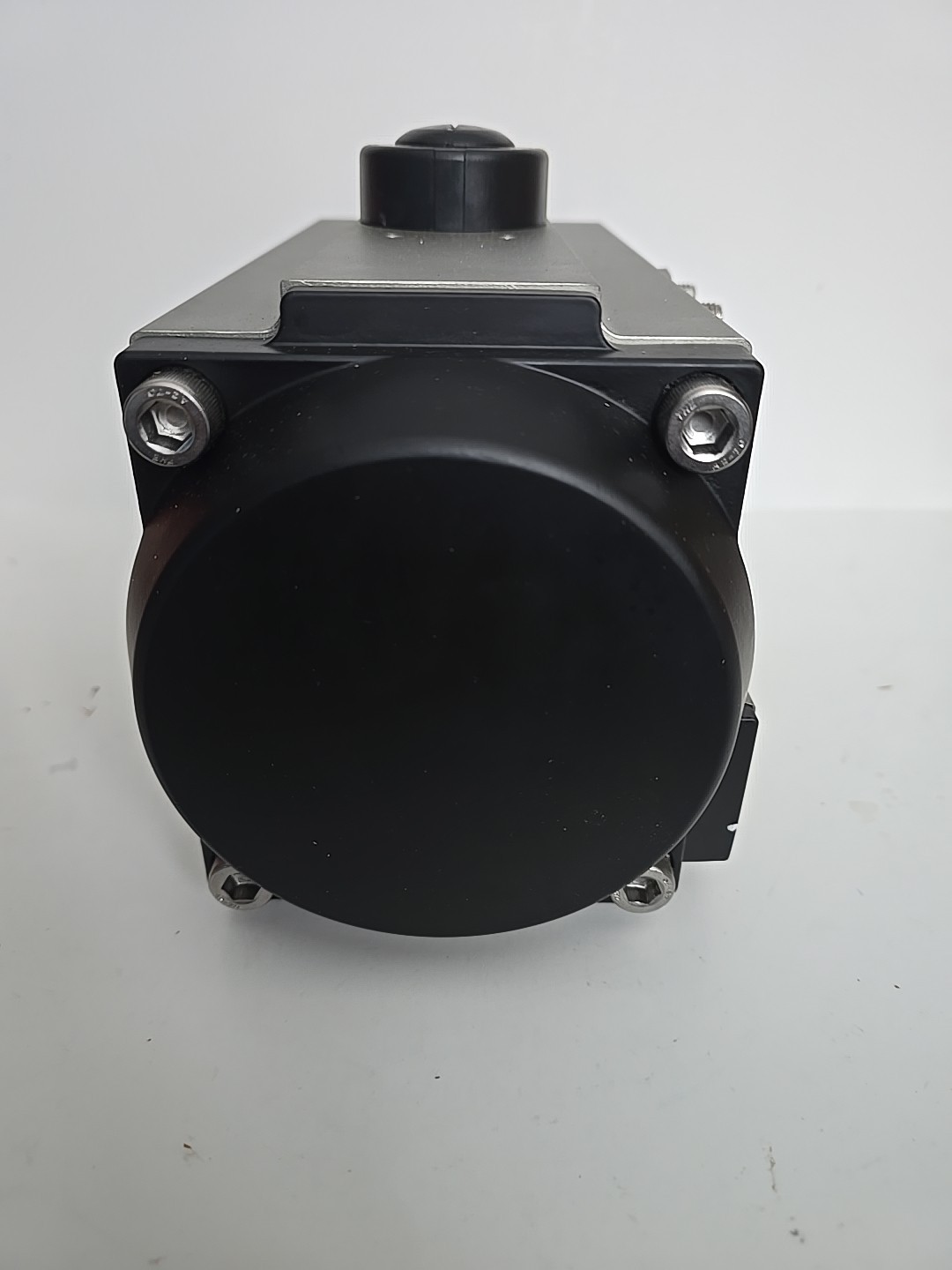 New AVCO CSR105V-12 Pneumatic Actuator Valve 35 to 150Psig -5 to 180 Deg F