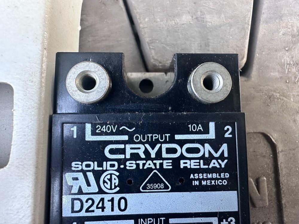 Crydom D2410 Solid State Relay