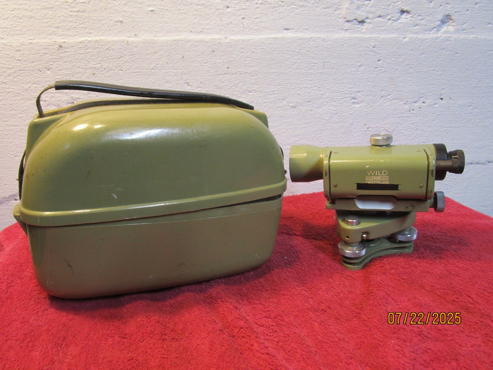 Vintage Wild Heersbrugg Transit Scope and Case Made in Switzerland