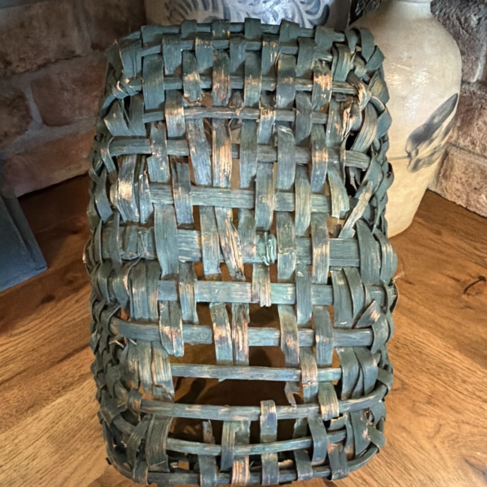 Antique/green Basket with Handle