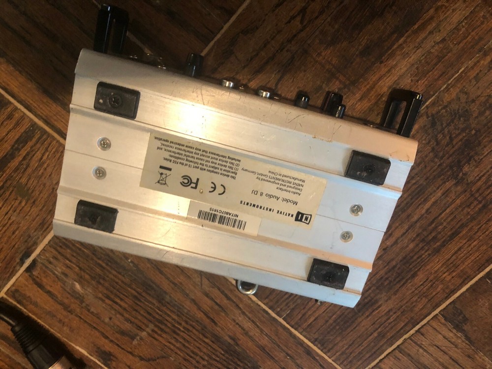 Native Instruments Traktor Scratch