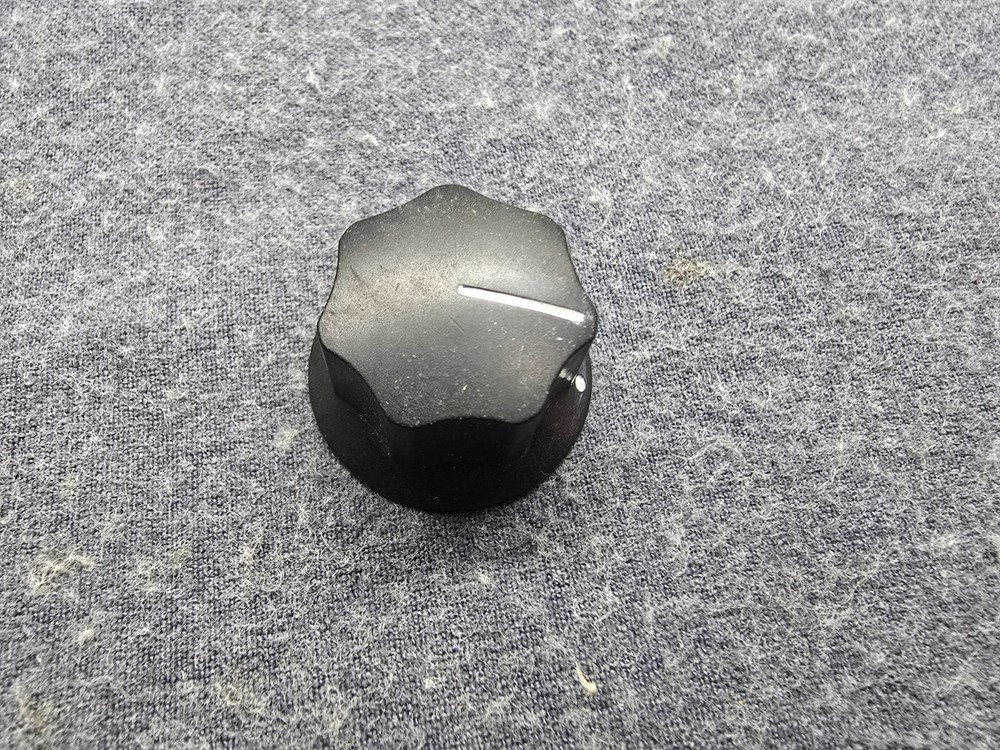 Hammarlund HQ - 180 Ham Radio Receiver Part - Knob