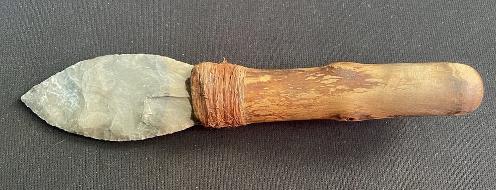 Museum Grade Prehistoric Stone Tool Replication- Flint Knife- Arrowhead- Knapped