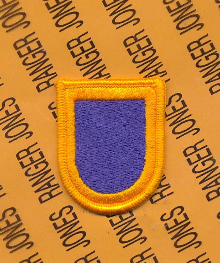 US Army 82nd Aviation Battalion Airborne beret flash patch Type 3
