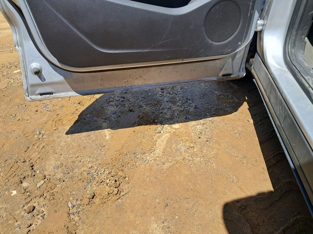 ESCAPE 2015 Glove Box 4749412
